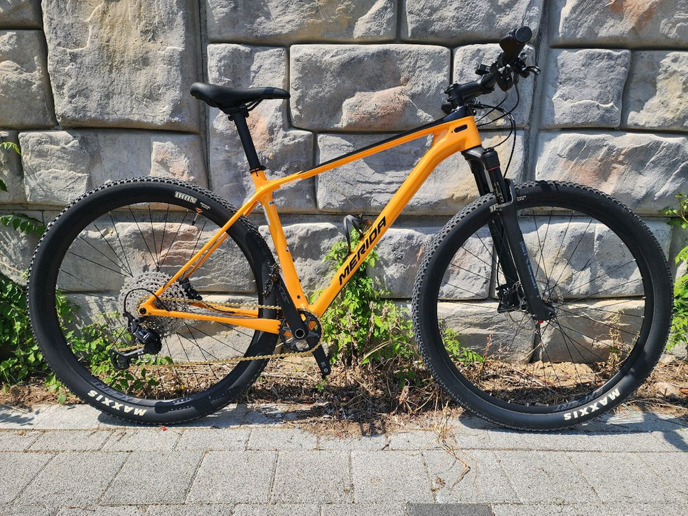 메리다 빅나인 5000 카본 MTB 판매합니다. 이미지