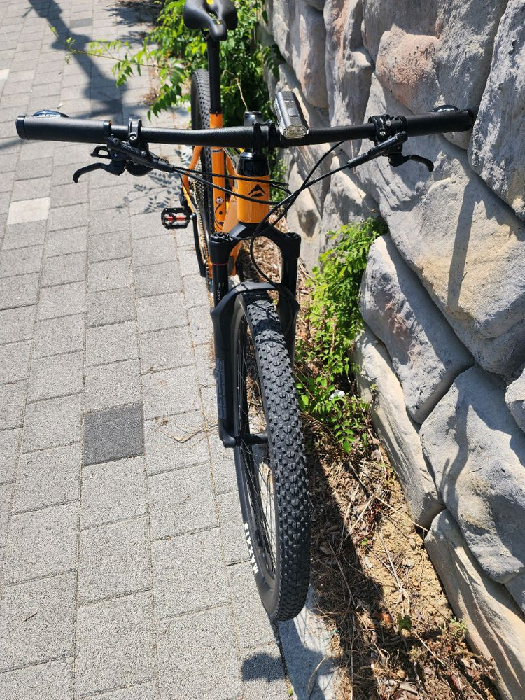 메리다 빅나인 5000 카본 MTB 판매합니다. 이미지