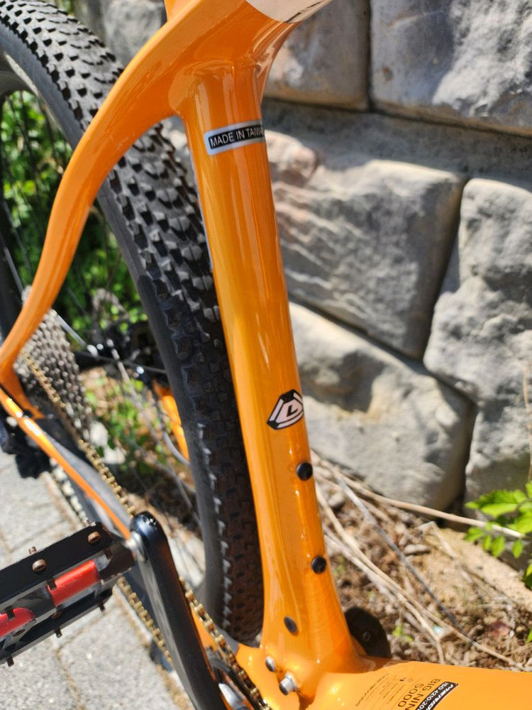 메리다 빅나인 5000 카본 MTB 판매합니다. 이미지
