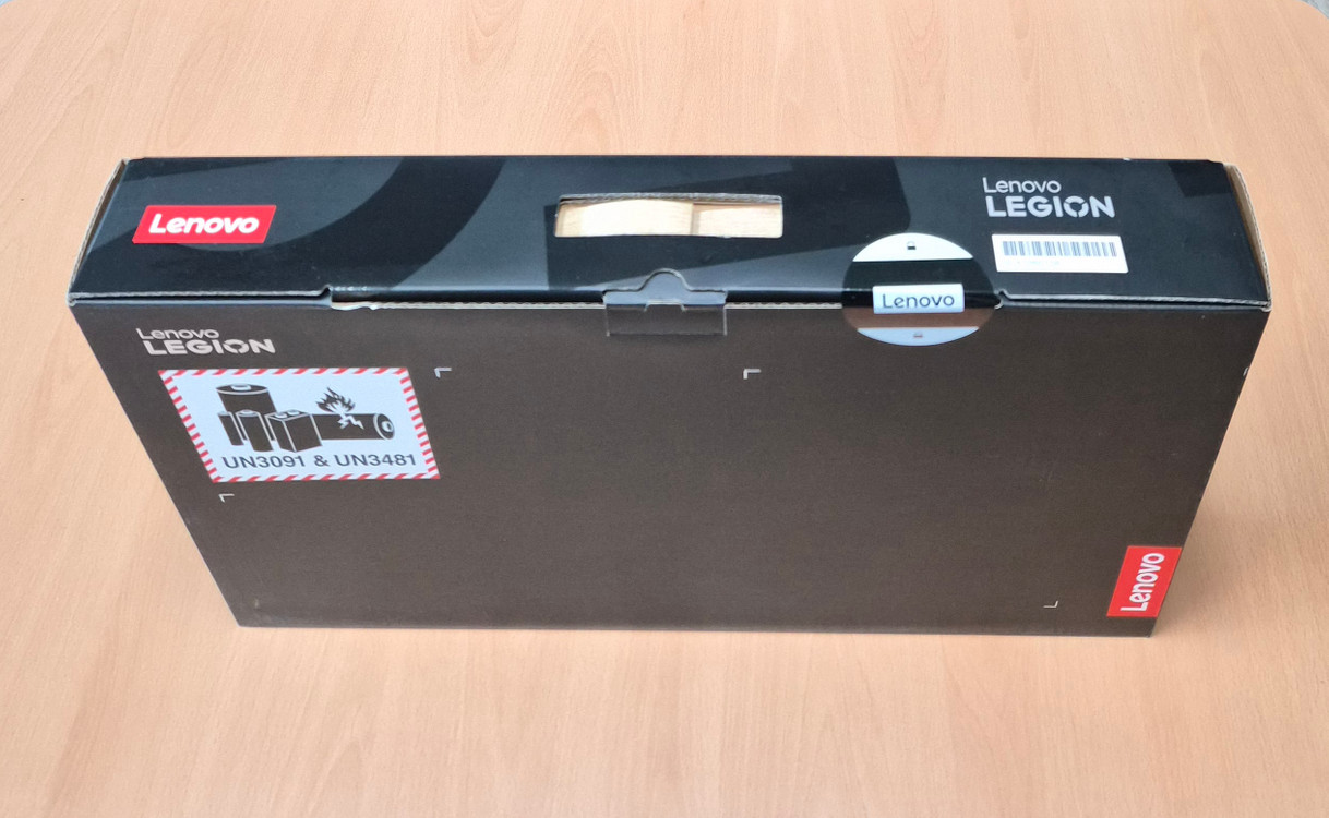 [미개봉]레노버 LEGION Pro 7 16IAX10 U9 5090 Plus 64GB W11 게이밍노트북 판매합니다 이미지