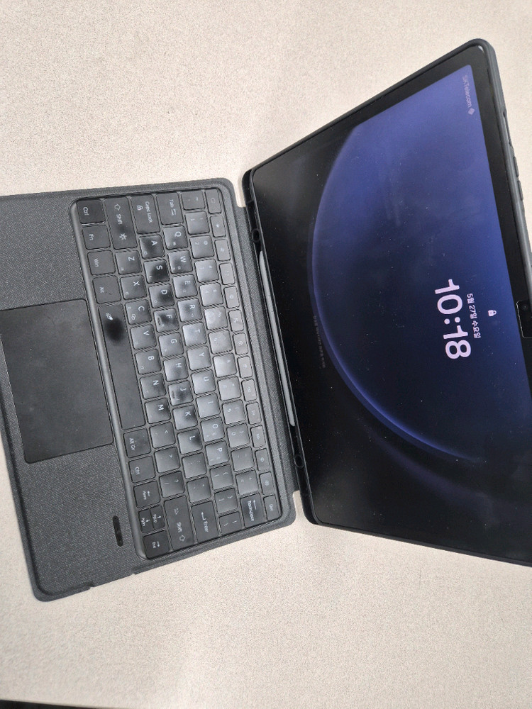 갤럭시탭 S9FE+ 128GB 5G 자급제 팝니다 이미지