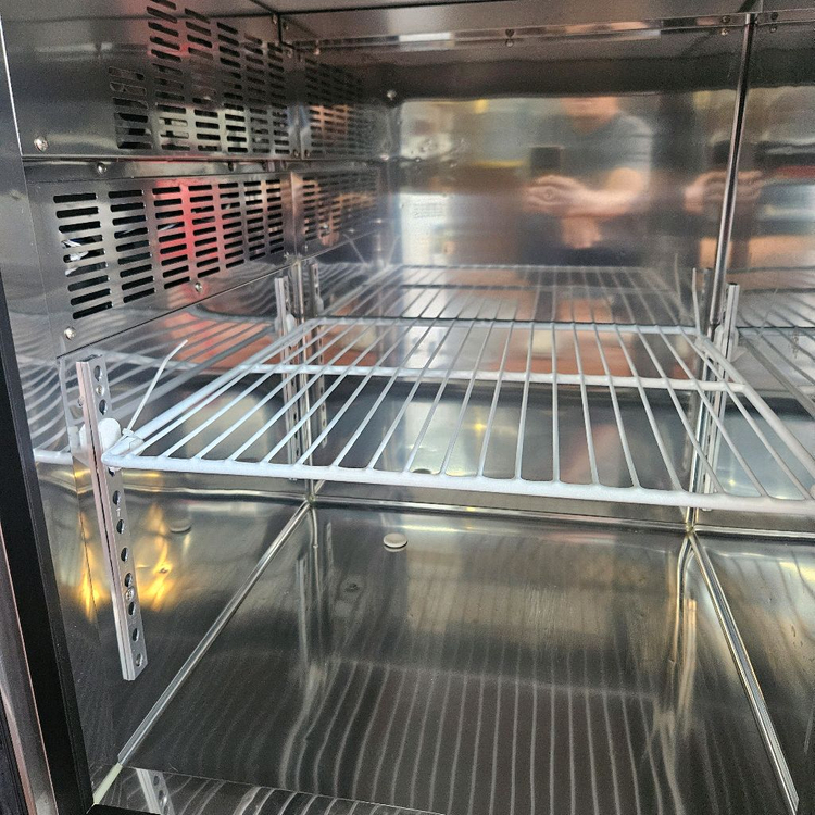 라셀르 간냉식 냉장 냉동 테이블냉장고 1500 판매합니다. 이미지