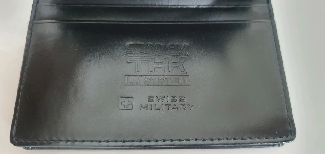 스위스 밀리터리 명함지갑 이미지