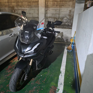 Adv350 25년식 adv 350 어드방 혼다 포르자 쿼터 이미지
