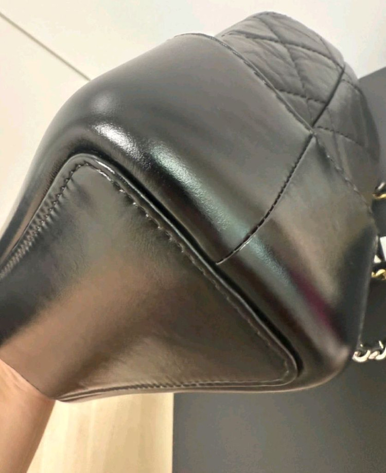 샤넬 가브리엘 백팩 스몰 내장칩 판매합니다 이미지