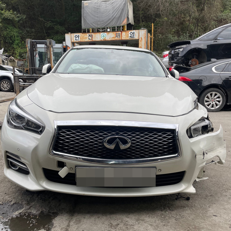 인피니티 Q50 / 실내 or 전장 및 외장 부품 판매합니다 이미지