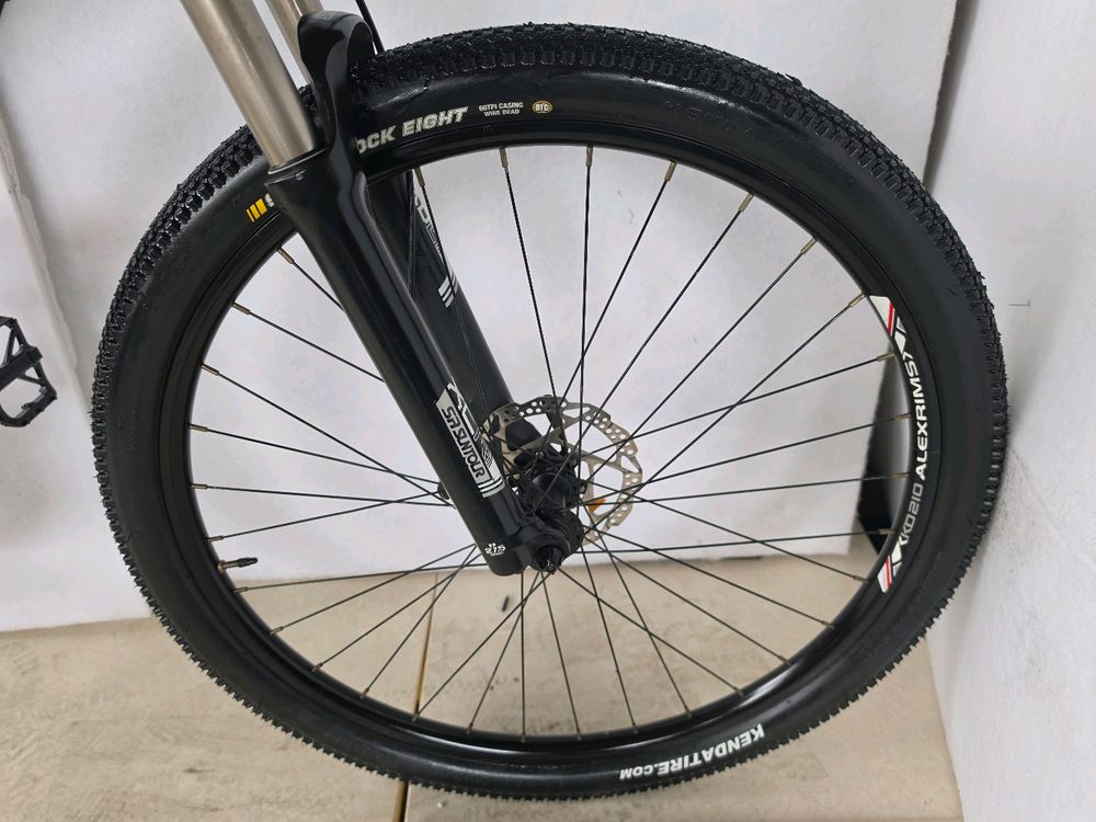 삼천리 칼라스 70 MTB (데오레 30단 / 유압 브레이크 / 아동 안전의자 포함) 판매 합니다. 이미지