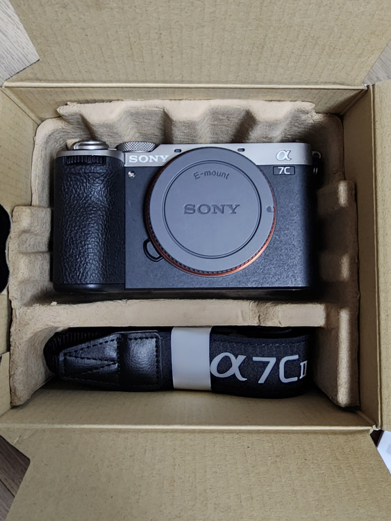 소니 A7C2, FE55.8za, FE16-35G f4팝니다. 이미지