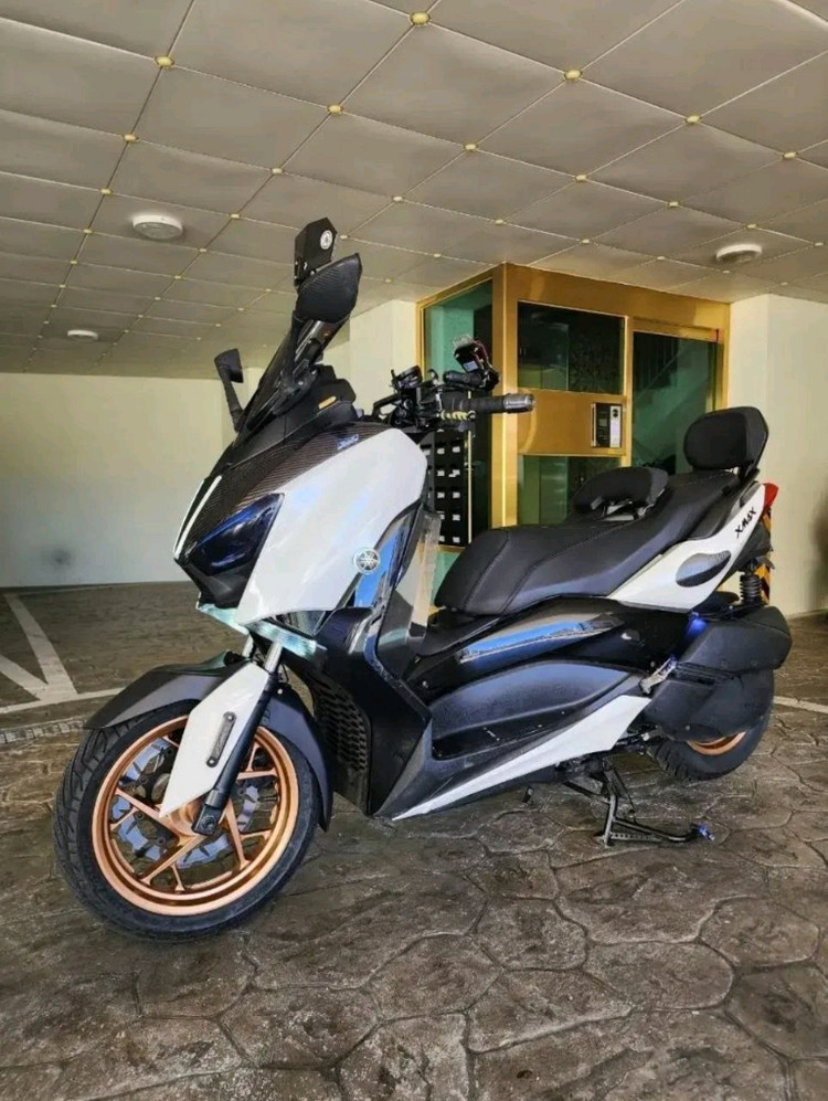 YAMAHA XMAX 300 ABS 22년식 판매합니다. 이미지