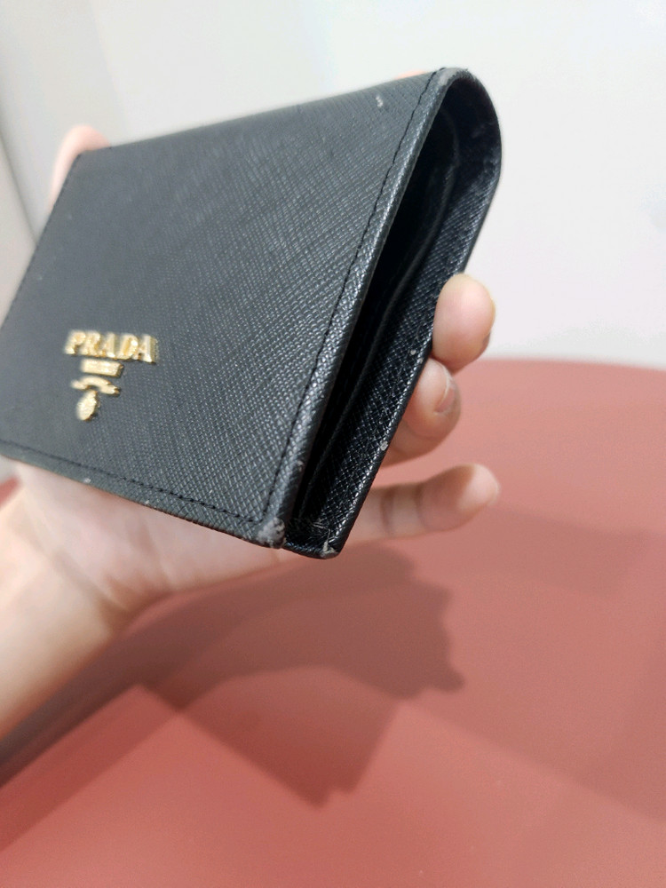 [급처/사용감] 프라다 사피아노 반지갑 블랙 이미지