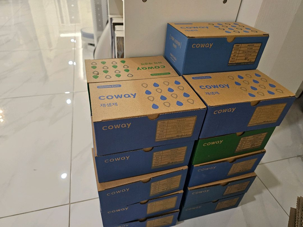 코웨이 연수기 필터와 재생제 이미지