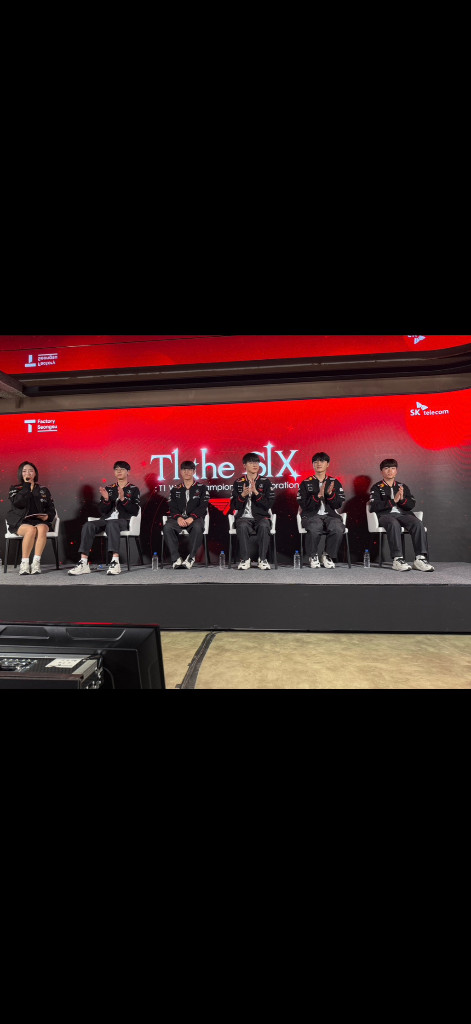 T1 2025 2nd 유니폼 자켓 L 논마킹(공식 팬미팅에서 받은 상품)) 이미지