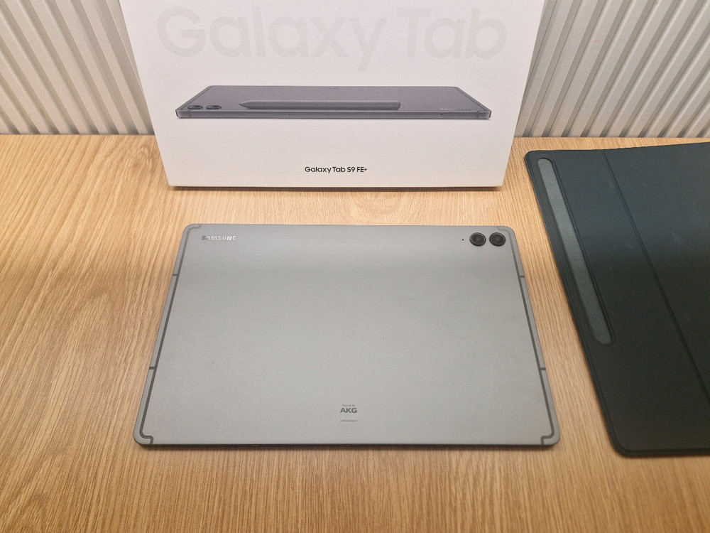 갤럭시 탭 S9FE+ 플러스 128GB WiFi (S펜, 케이스 포함) 이미지