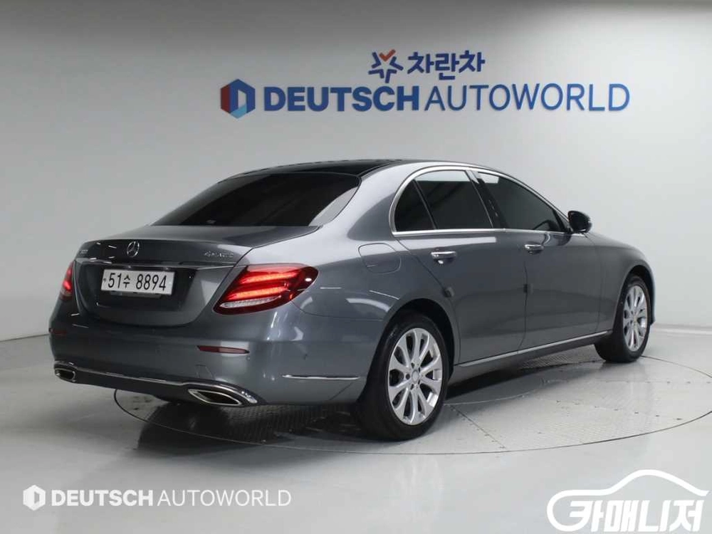 [벤츠]E-클래스 W213 E300 익스클루시브 이미지