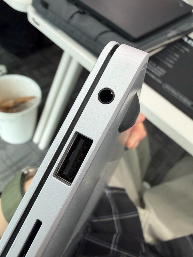 갤럭시북4 프로 14인치 256 + 1TB (P31) 팝니다. 이미지