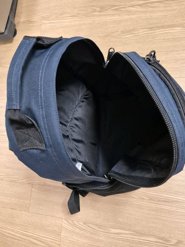 칼하트 킥 플립 백팩 여행가방 이미지