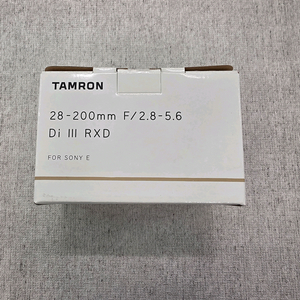 탐론 28-200mm F2.8-5.6 Di III RXD 렌즈 이미지