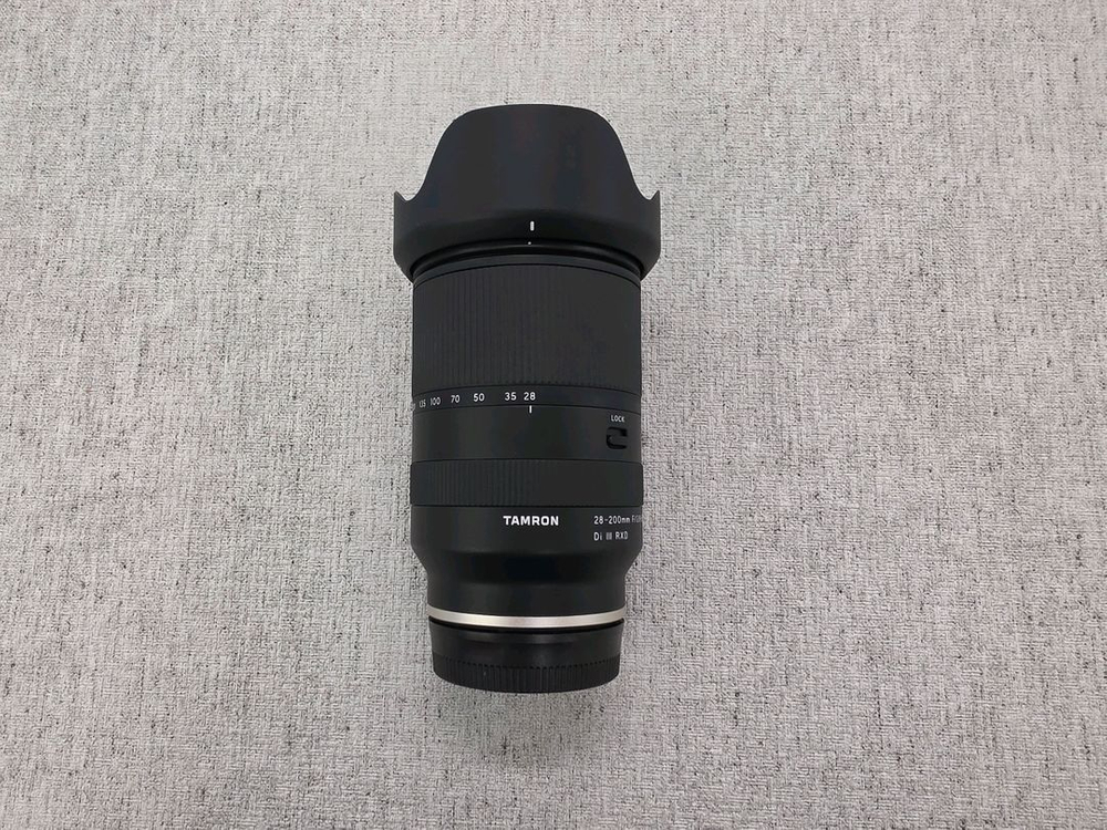탐론 28-200mm F2.8-5.6 Di III RXD 렌즈 이미지