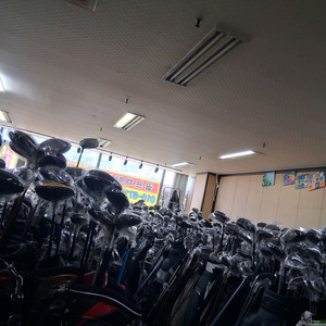 골프채 골라가세요 이미지