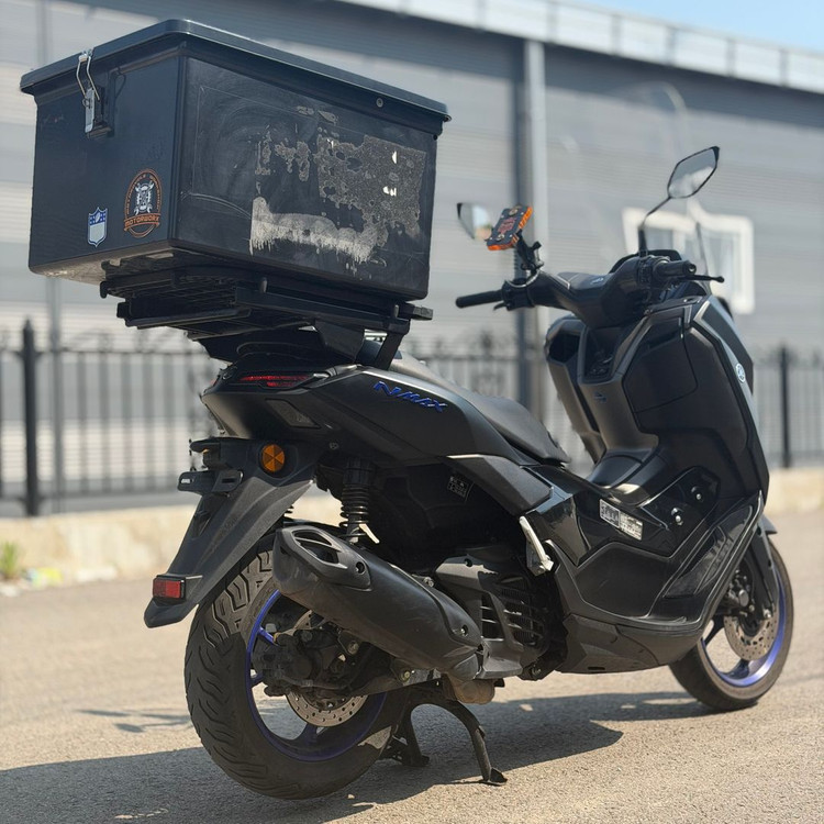 야마하 nmax125 25년식 3만km 배달셋팅스쿠터 저렴하게 판매합니다 이미지