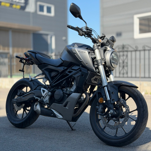 혼다 cb125r 18년식 1만6천km 입문용 바이크 저렴하게 판매합니다 이미지