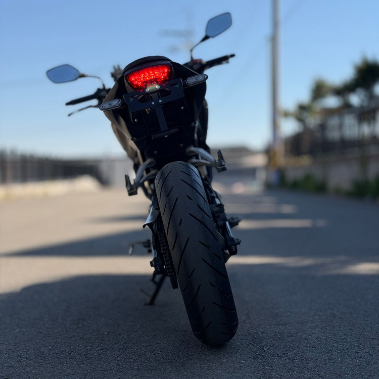 혼다 cb125r 18년식 1만6천km 입문용 바이크 저렴하게 판매합니다 이미지