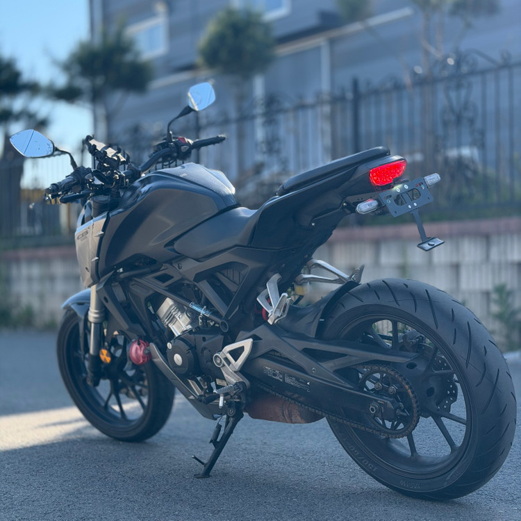 혼다 cb125r 18년식 1만6천km 입문용 바이크 저렴하게 판매합니다 이미지
