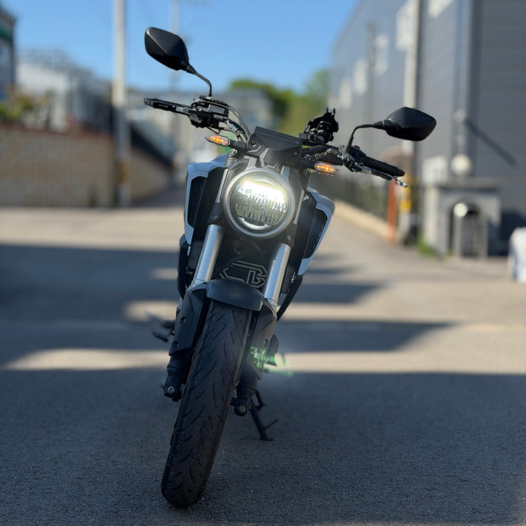 혼다 cb125r 18년식 1만6천km 입문용 바이크 저렴하게 판매합니다 이미지