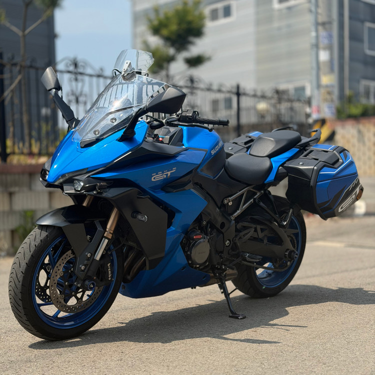 스즈키 gsxs1000gt 22년식 퀵시프트 셋팅 2채널 블박 판매합니다 이미지