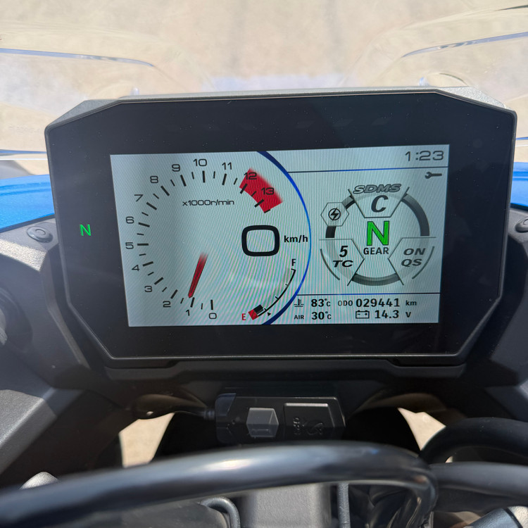 스즈키 gsxs1000gt 22년식 퀵시프트 셋팅 2채널 블박 판매합니다 이미지
