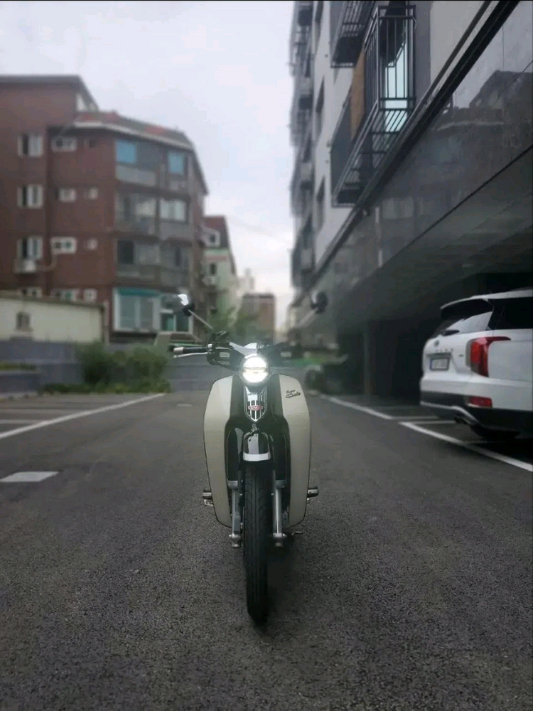 20년식 슈퍼커브c125 블랙 판매합니다. 이미지