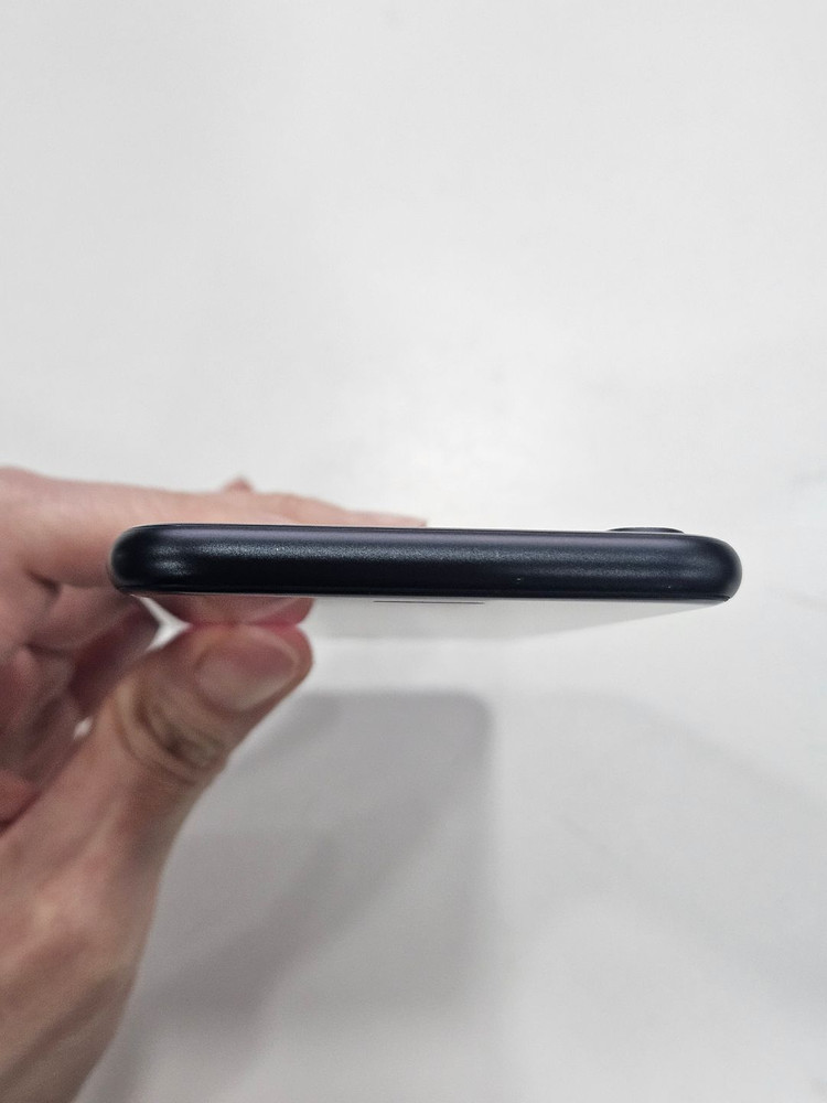 아이폰SE3 64GB 블랙 이미지