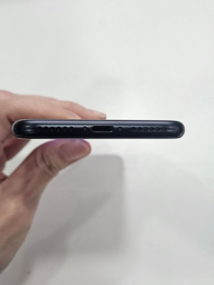 아이폰SE3 64GB 블랙 이미지