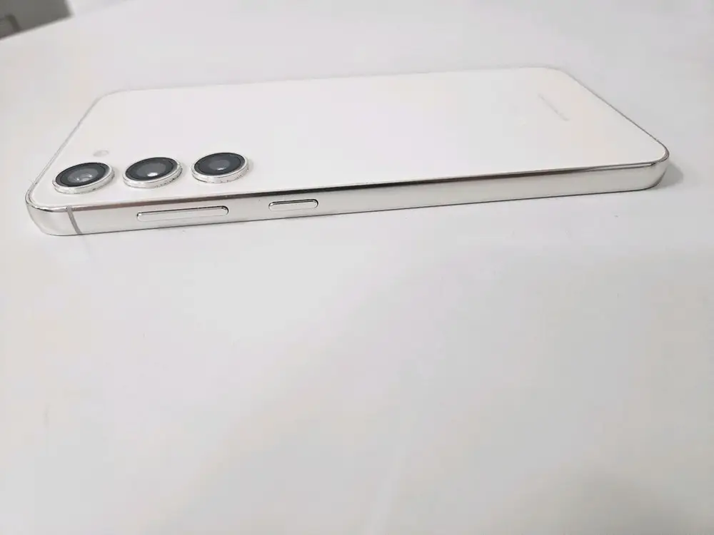 갤럭시s23플러스 크림 256G lgu s급 이미지