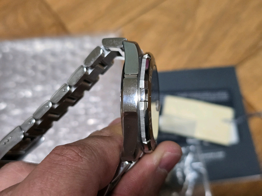 태그호이어 구형 아쿠아레이서 세라믹 43mm 검판 이미지