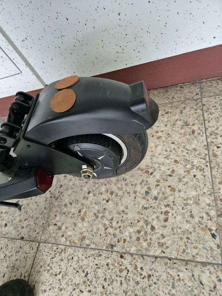 유로휠 fe1000r 전동킥보드 이미지