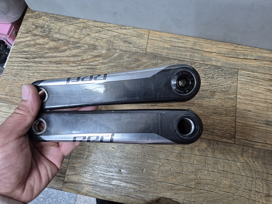 스램 레드 RED 172.5mm D1 DUB 크랭크암 8볼트 이미지