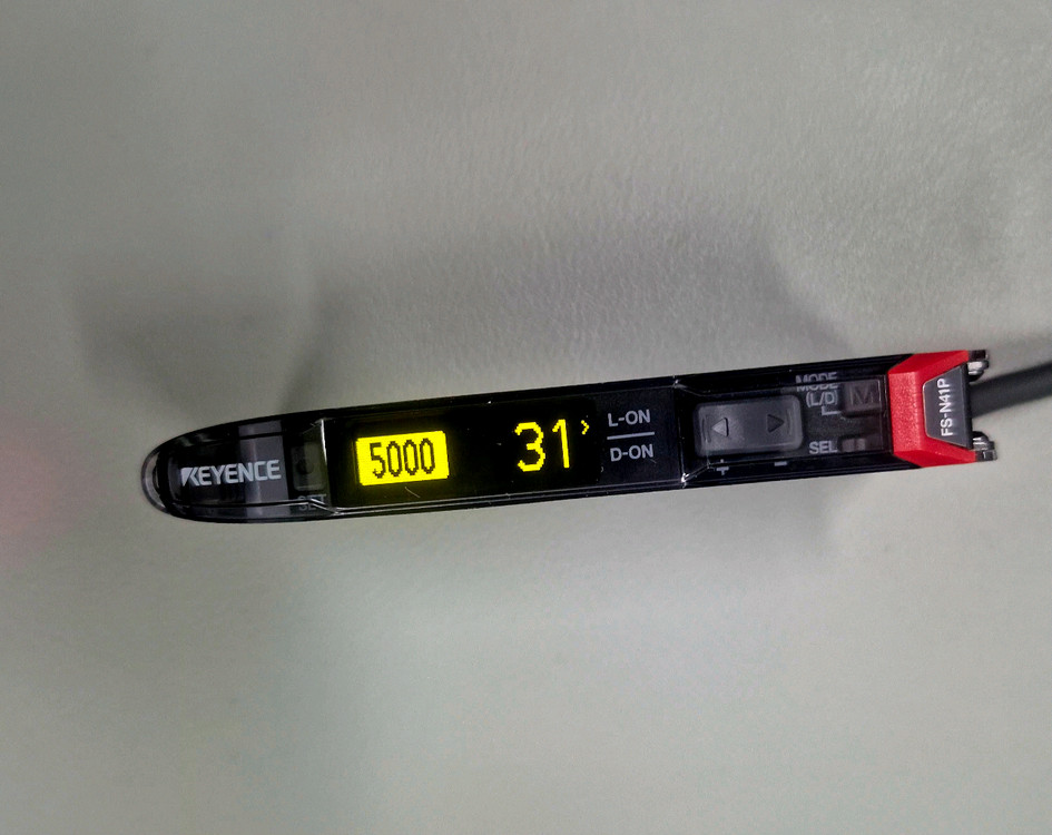 KEYENCE FS-N41P 센서+ 화이바 .테스트만 진행 탈거 새제품 컨디션 이미지
