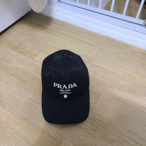프라다모자새상품남자여자가능해요끈조절됨 이미지