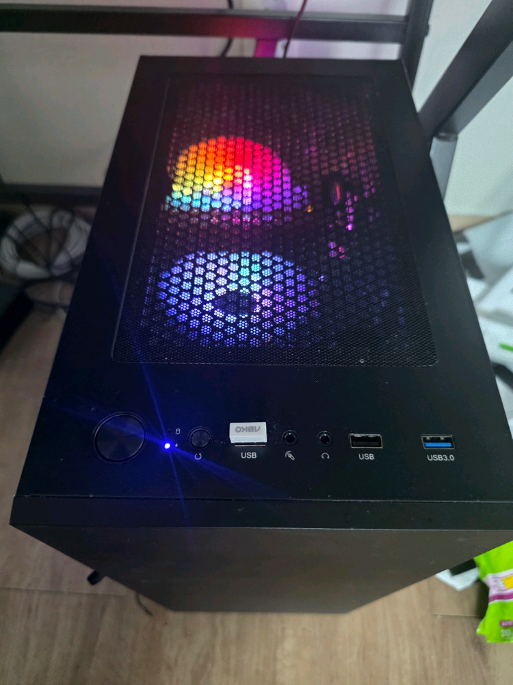 고성능 게이밍 PC 본체+ 32인치 모니터 이미지