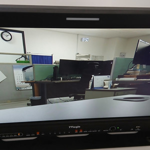 TV LOGIC LVM-182W 이미지