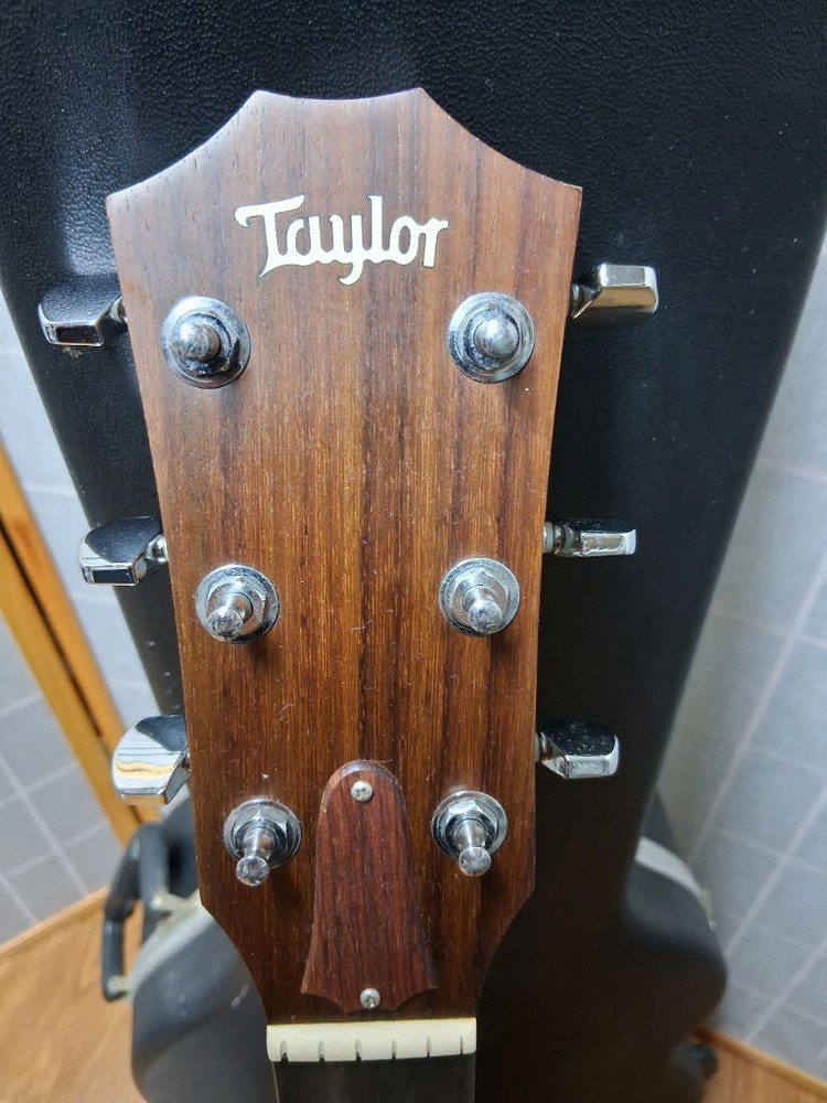 TAYLOR 110ce어쿠스틱 통기타 이미지