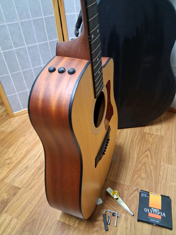 TAYLOR 110ce어쿠스틱 통기타 이미지