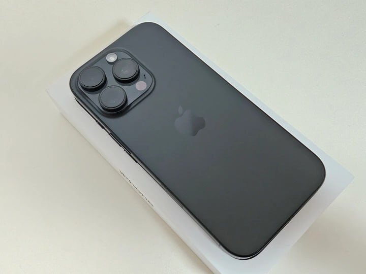 아이폰16프로 블랙 512GB 자급제 이미지