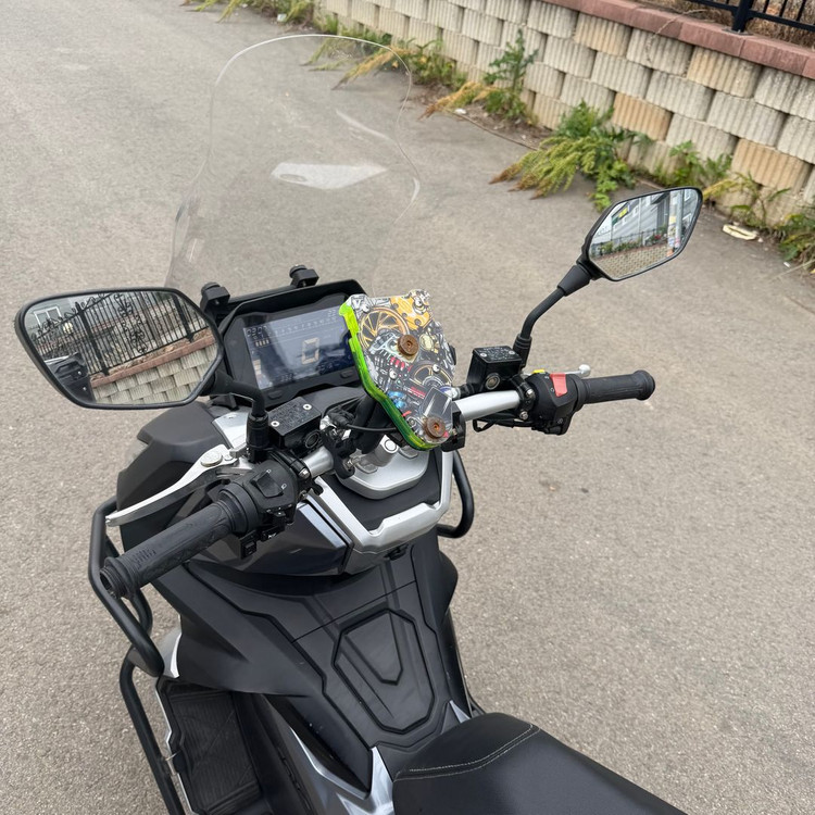 한솜 adv125 23년식 3만km 배달셋팅 스쿠터 저렴하게 판매합니다! 이미지