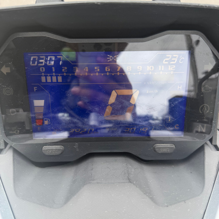 한솜 adv125 23년식 3만km 배달셋팅 스쿠터 저렴하게 판매합니다! 이미지