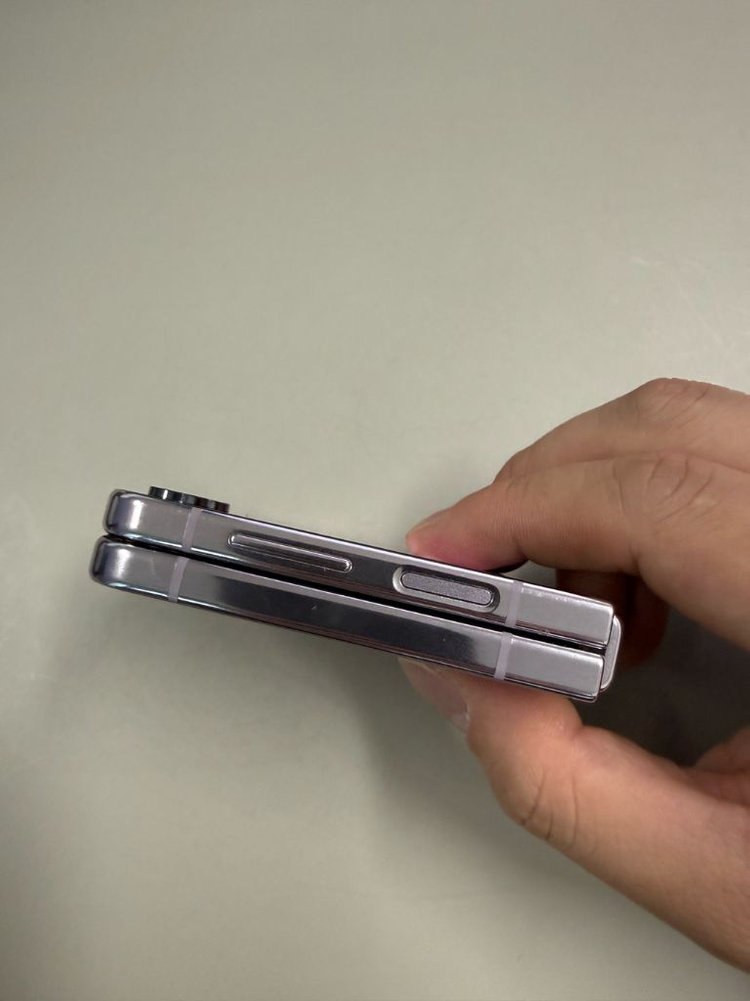 갤럭시Z플립5 256GB 팔아용 이미지
