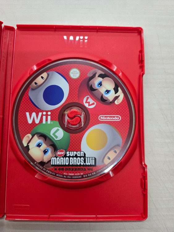 [Wii] 닌텐도위 "뉴 슈퍼 마리오브라더스 Wii" 판매합니다. 이미지