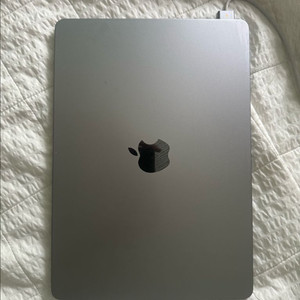 맥북 에어 M2 16GB 256GB 이미지