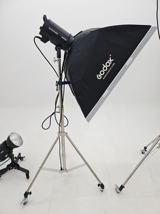 고독스 DP600III 2개,QT600III 1개,뷰티디쉬,엄브렐러,난라이트 FS-300B,조명스탠드 팝니다. 이미지